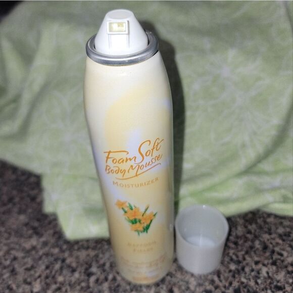 Bath & Body Works Daffodil Fields Foam Soft Body Mousse 6oz Very Rare • Retired - Picture 11 of 12